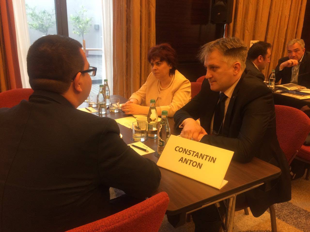 Întâlnire B2B a reprezentanților Asociației Române de Franciză într-un context internațional de business